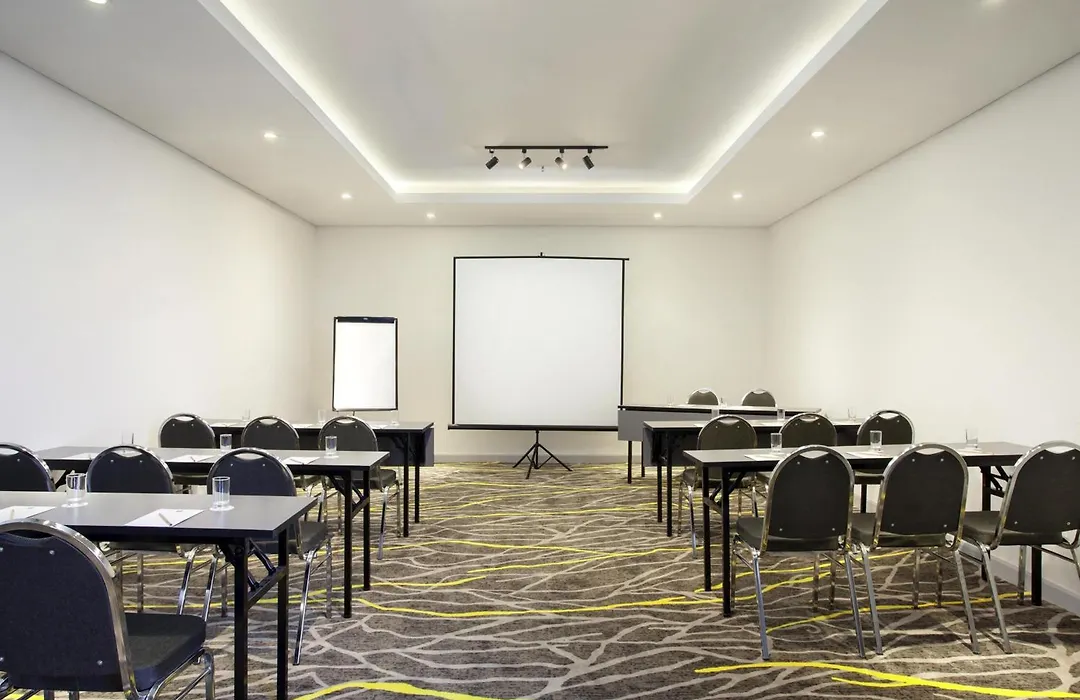 Ibis Budget Surabaya Diponegoro-1