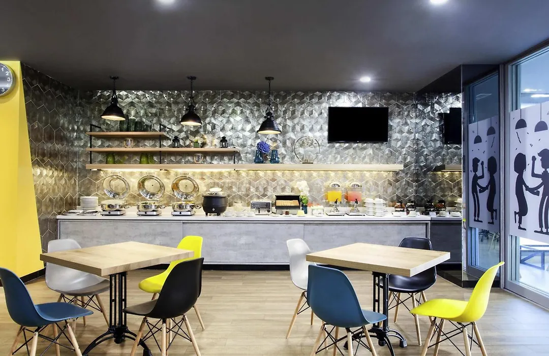 Ibis Budget Surabaya Diponegoro-1
